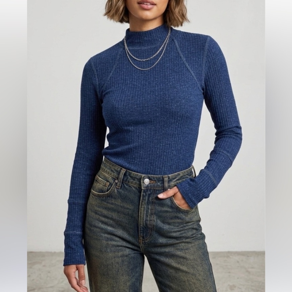 NWT Maurices Blue Sparkle Mock Neck Long Sleeve lightweight‎ sweater Small